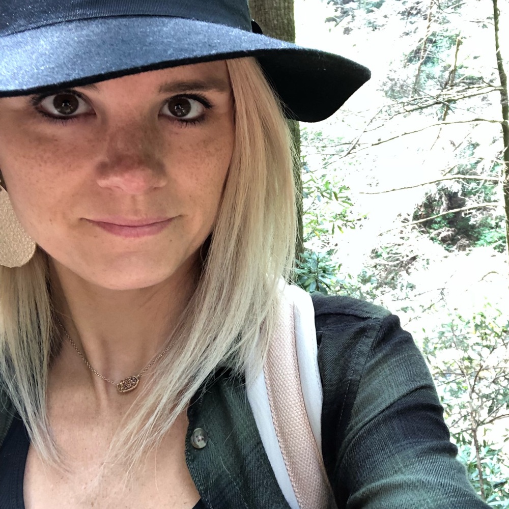 Meet your Posher, Andrea